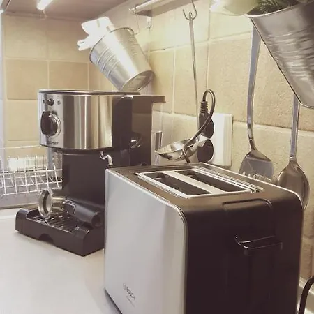 Home, Far Away From 2 Appartement *