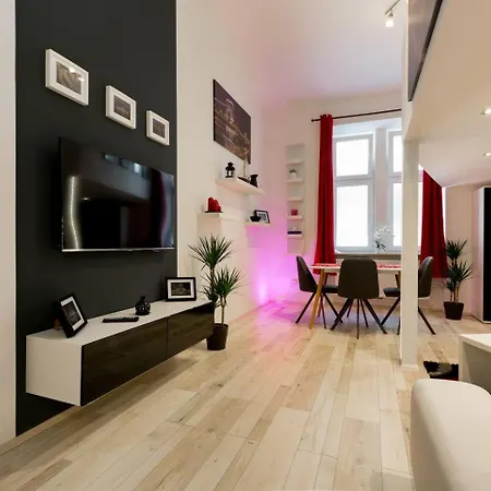 Appartement Home, Far Away From 2 Budapest