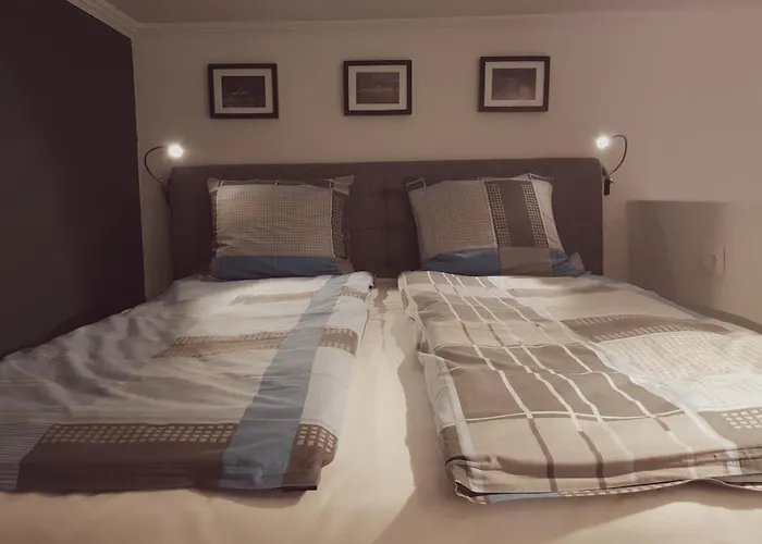 Апартаменты Home, Far Away From 2